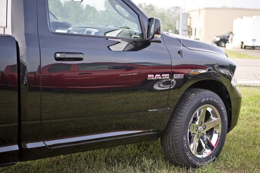  Dodge Ram 1500 RT 2009 года  (фото 29 из 30)